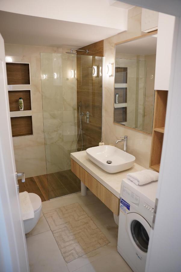 Feel Home Apartment Tirana Exterior photo