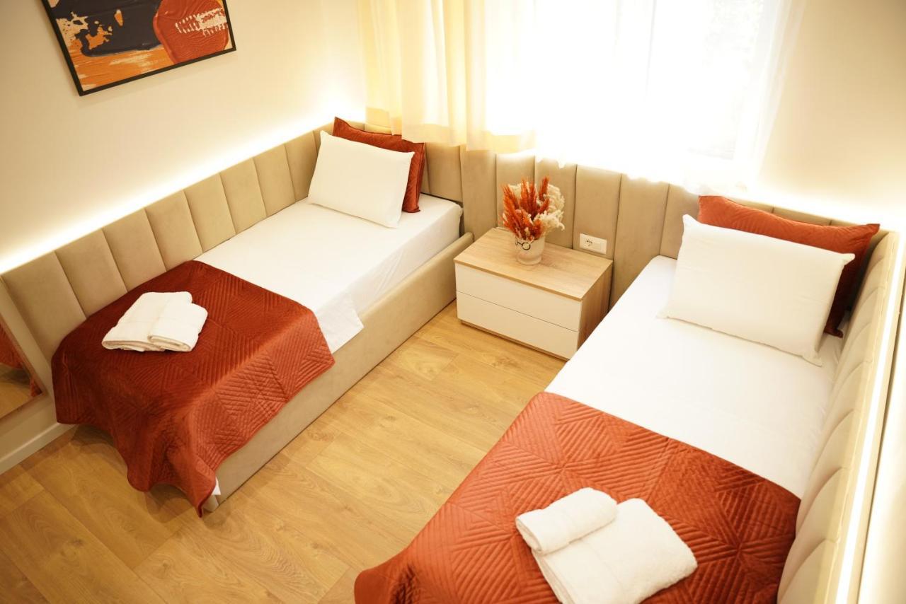 Feel Home Apartment Tirana Exterior photo