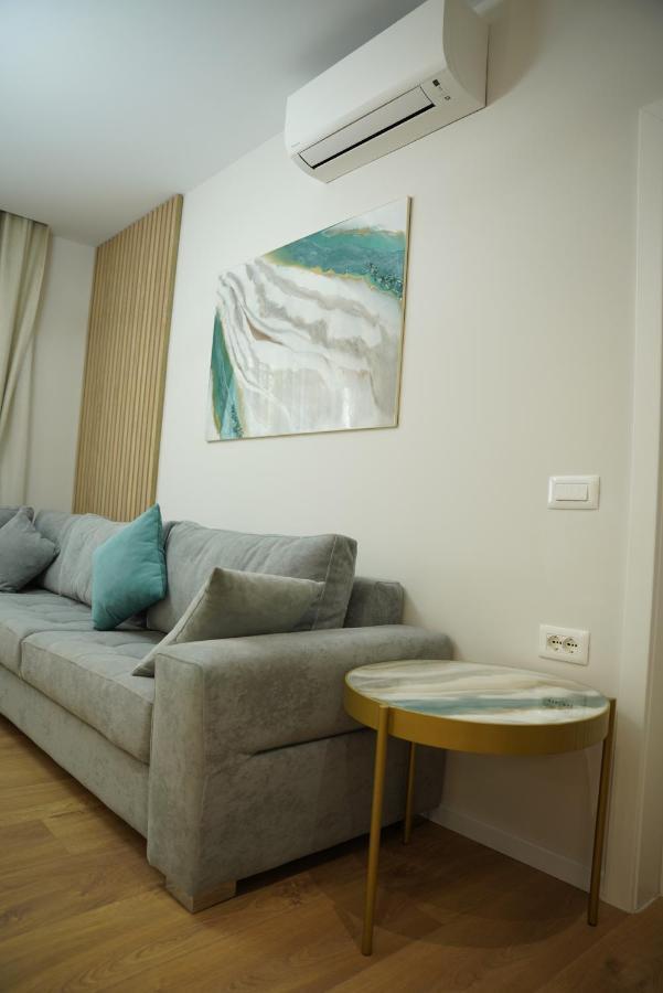 Feel Home Apartment Tirana Exterior photo